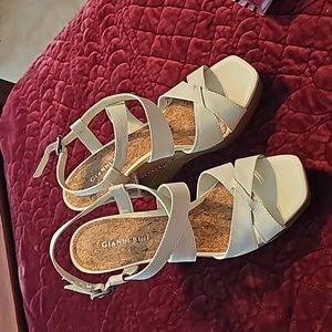Gianni Bini ivory wedge sandals